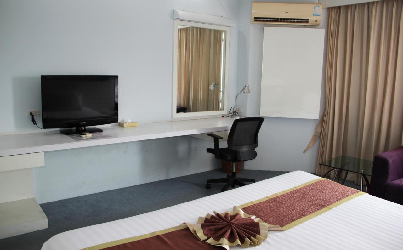 V Verve Service Apartment Hotel Chachoengsao Eksteriør bilde