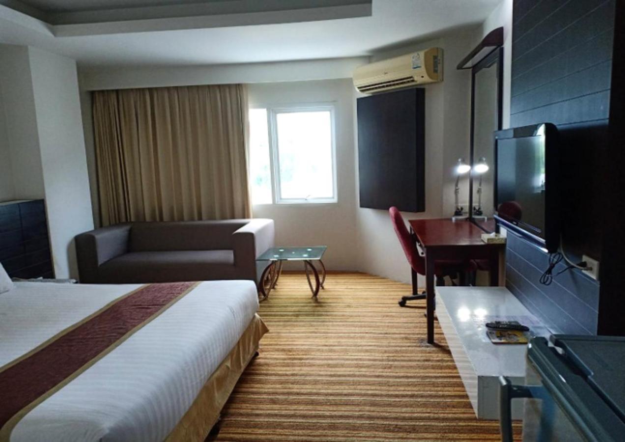 V Verve Service Apartment Hotel Chachoengsao Eksteriør bilde